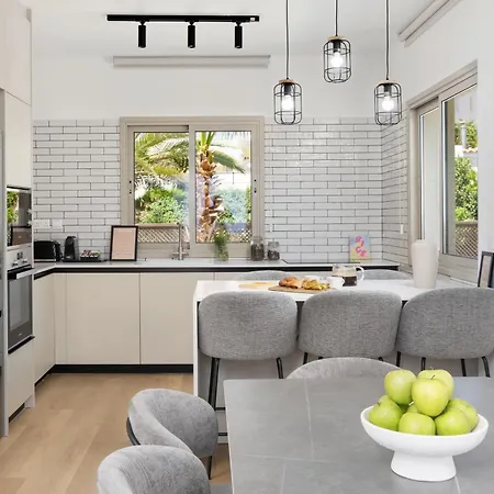 Aura Sun Homes By Nomads *