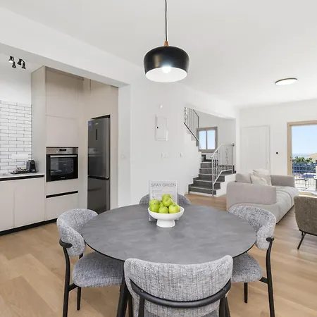 בית נופש Aura Sun Homes By Nomads *